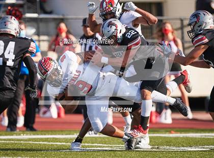 Thumbnail 2 in Stevens vs. Harlingen (UIL Class 6A Division 1 2nd Round Playoff) photogallery.