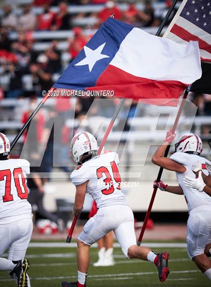 Thumbnail 3 in Stevens vs. Harlingen (UIL Class 6A Division 1 2nd Round Playoff) photogallery.
