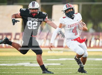 Thumbnail 1 in Stevens vs. Harlingen (UIL Class 6A Division 1 2nd Round Playoff) photogallery.