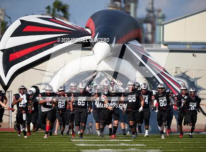 Thumbnail 3 in Stevens vs. Harlingen (UIL Class 6A Division 1 2nd Round Playoff) photogallery.
