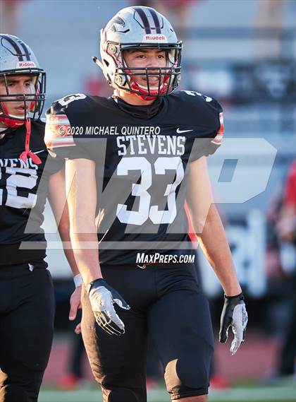 Thumbnail 2 in Stevens vs. Harlingen (UIL Class 6A Division 1 2nd Round Playoff) photogallery.