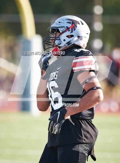 Thumbnail 1 in Stevens vs. Harlingen (UIL Class 6A Division 1 2nd Round Playoff) photogallery.