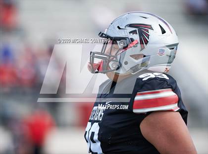 Thumbnail 3 in Stevens vs. Harlingen (UIL Class 6A Division 1 2nd Round Playoff) photogallery.