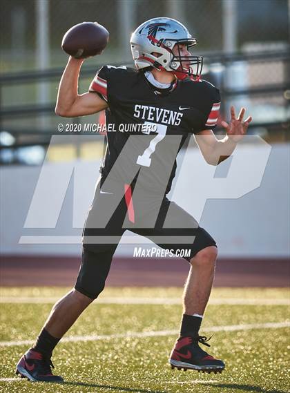 Thumbnail 2 in Stevens vs. Harlingen (UIL Class 6A Division 1 2nd Round Playoff) photogallery.