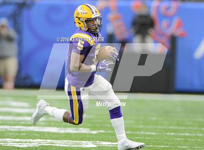 Thumbnail 1 in Amite vs. Lutcher (LHSAA Class 3A Final) photogallery.