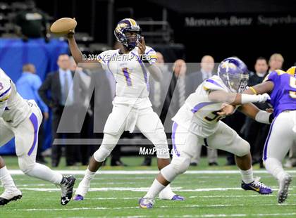 Thumbnail 2 in Amite vs. Lutcher (LHSAA Class 3A Final) photogallery.