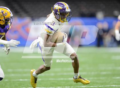 Thumbnail 3 in Amite vs. Lutcher (LHSAA Class 3A Final) photogallery.