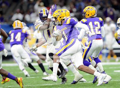 Thumbnail 2 in Amite vs. Lutcher (LHSAA Class 3A Final) photogallery.