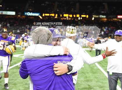 Thumbnail 1 in Amite vs. Lutcher (LHSAA Class 3A Final) photogallery.
