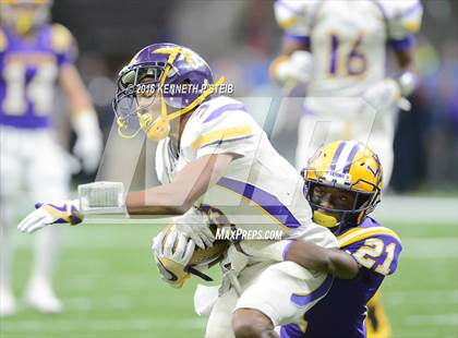 Thumbnail 3 in Amite vs. Lutcher (LHSAA Class 3A Final) photogallery.