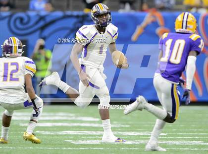 Thumbnail 1 in Amite vs. Lutcher (LHSAA Class 3A Final) photogallery.