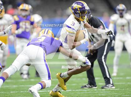 Thumbnail 2 in Amite vs. Lutcher (LHSAA Class 3A Final) photogallery.