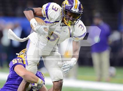 Thumbnail 3 in Amite vs. Lutcher (LHSAA Class 3A Final) photogallery.