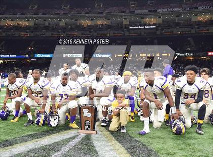 Thumbnail 2 in Amite vs. Lutcher (LHSAA Class 3A Final) photogallery.