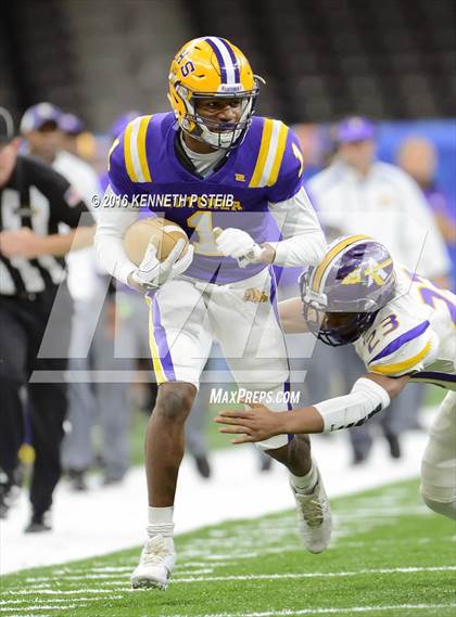 Thumbnail 2 in Amite vs. Lutcher (LHSAA Class 3A Final) photogallery.