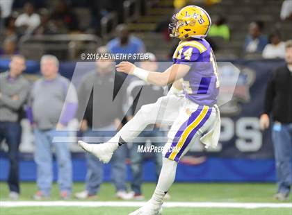Thumbnail 3 in Amite vs. Lutcher (LHSAA Class 3A Final) photogallery.