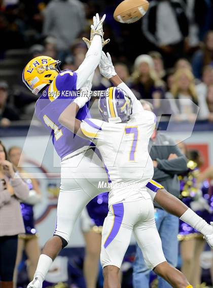 Thumbnail 2 in Amite vs. Lutcher (LHSAA Class 3A Final) photogallery.