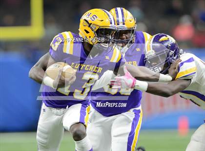Thumbnail 1 in Amite vs. Lutcher (LHSAA Class 3A Final) photogallery.