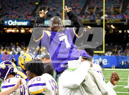 Thumbnail 1 in Amite vs. Lutcher (LHSAA Class 3A Final) photogallery.