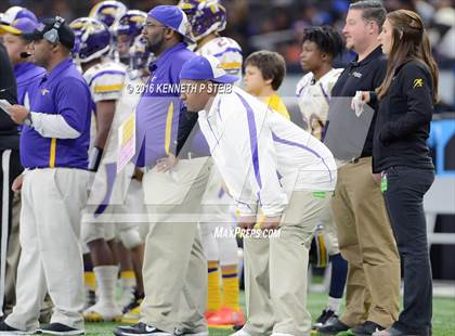 Thumbnail 3 in Amite vs. Lutcher (LHSAA Class 3A Final) photogallery.