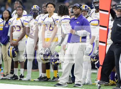 Thumbnail 1 in Amite vs. Lutcher (LHSAA Class 3A Final) photogallery.