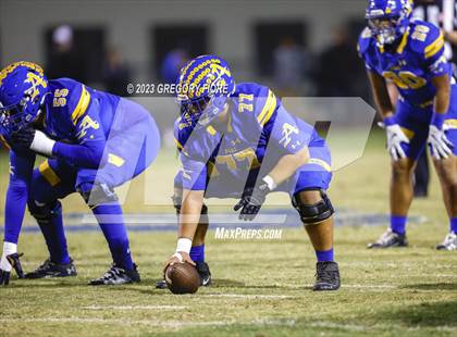 Thumbnail 2 in Notre Dame (SO) @ Bishop Amat photogallery.