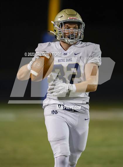 Thumbnail 2 in Notre Dame (SO) @ Bishop Amat photogallery.