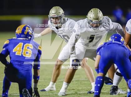 Thumbnail 3 in Notre Dame (SO) @ Bishop Amat photogallery.