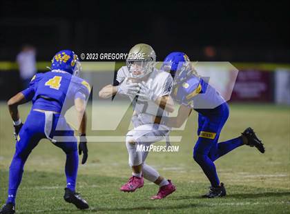 Thumbnail 3 in Notre Dame (SO) @ Bishop Amat photogallery.