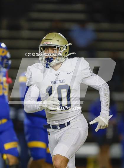Thumbnail 2 in Notre Dame (SO) @ Bishop Amat photogallery.
