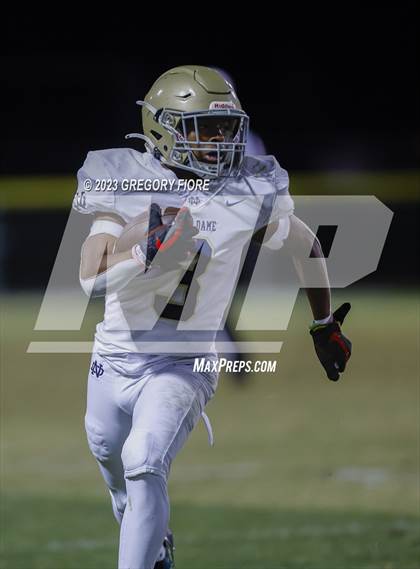 Thumbnail 3 in Notre Dame (SO) @ Bishop Amat photogallery.