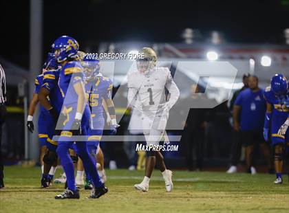 Thumbnail 2 in Notre Dame (SO) @ Bishop Amat photogallery.