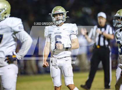 Thumbnail 2 in Notre Dame (SO) @ Bishop Amat photogallery.