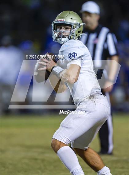 Thumbnail 1 in Notre Dame (SO) @ Bishop Amat photogallery.