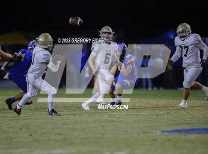 Thumbnail 3 in Notre Dame (SO) @ Bishop Amat photogallery.