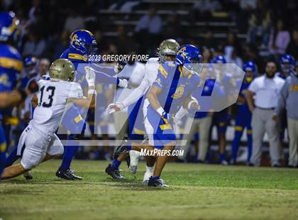 Thumbnail 3 in Notre Dame (SO) @ Bishop Amat photogallery.