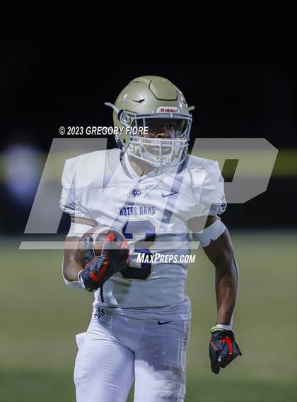 Thumbnail 2 in Notre Dame (SO) @ Bishop Amat photogallery.