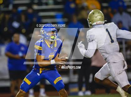 Thumbnail 1 in Notre Dame (SO) @ Bishop Amat photogallery.