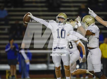 Thumbnail 2 in Notre Dame (SO) @ Bishop Amat photogallery.