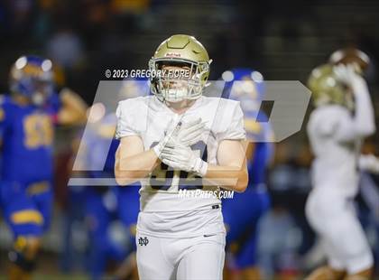 Thumbnail 1 in Notre Dame (SO) @ Bishop Amat photogallery.