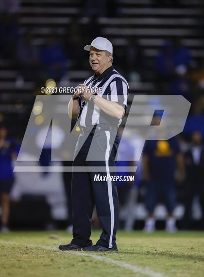 Thumbnail 2 in Notre Dame (SO) @ Bishop Amat photogallery.
