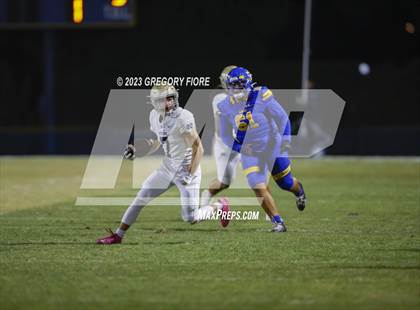 Thumbnail 1 in Notre Dame (SO) @ Bishop Amat photogallery.