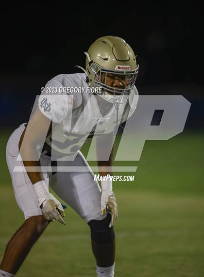 Thumbnail 1 in Notre Dame (SO) @ Bishop Amat photogallery.