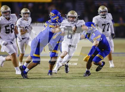 Thumbnail 2 in Notre Dame (SO) @ Bishop Amat photogallery.