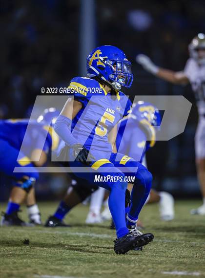 Thumbnail 3 in Notre Dame (SO) @ Bishop Amat photogallery.