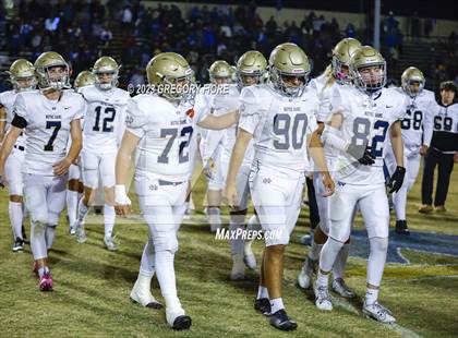 Thumbnail 1 in Notre Dame (SO) @ Bishop Amat photogallery.
