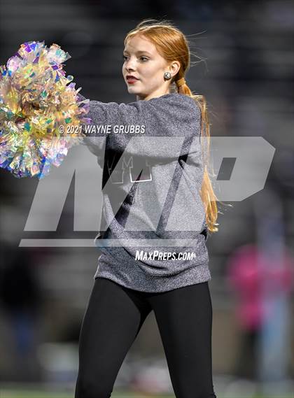 Thumbnail 3 in Magnolia @ Longview (UIL 5A Bi-District Playoff) photogallery.