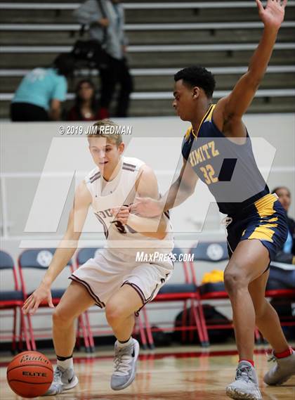 Thumbnail 1 in Cinco Ranch vs. Nimitz (McDonald's Texas Invitational) photogallery.