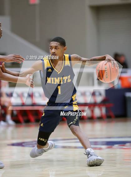 Thumbnail 3 in Cinco Ranch vs. Nimitz (McDonald's Texas Invitational) photogallery.