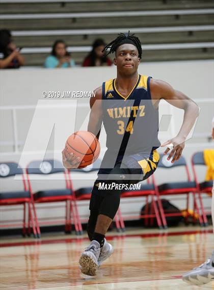Thumbnail 2 in Cinco Ranch vs. Nimitz (McDonald's Texas Invitational) photogallery.